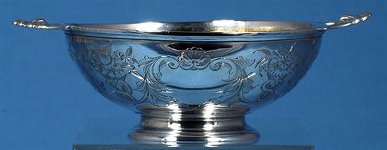 An early Victorian silver quaich, Width to handles 152mm weight 3.8oz/120 grams.Weight: 4.2oz/119grms.